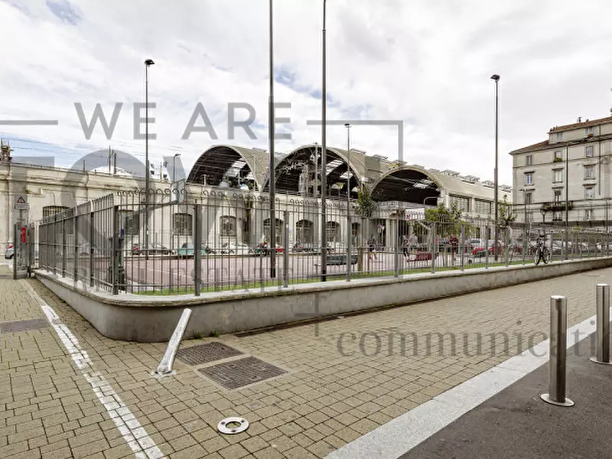 Immagine 18 di Negozio in vendita  in Via Ponte Seveso 40 a Milano