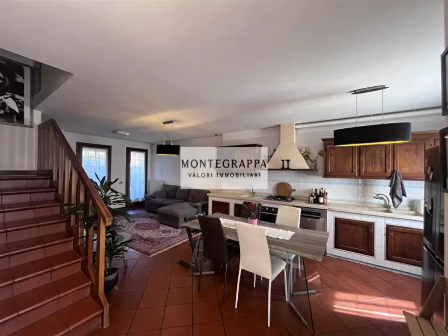 Immagine 1 di Villetta a schiera in vendita  in Via Pica' a Castelfranco Veneto