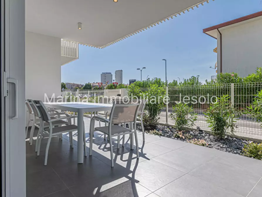 Immagine 3 di Appartamento in vendita  in Via Equilio a Jesolo