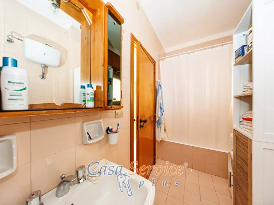 Immagine 34 di Attico in vendita  in Via Nizza a Matino