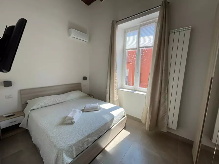 Immagine 6 di Appartamento in affitto  in via trinitá degli spagnoli 12 a Napoli