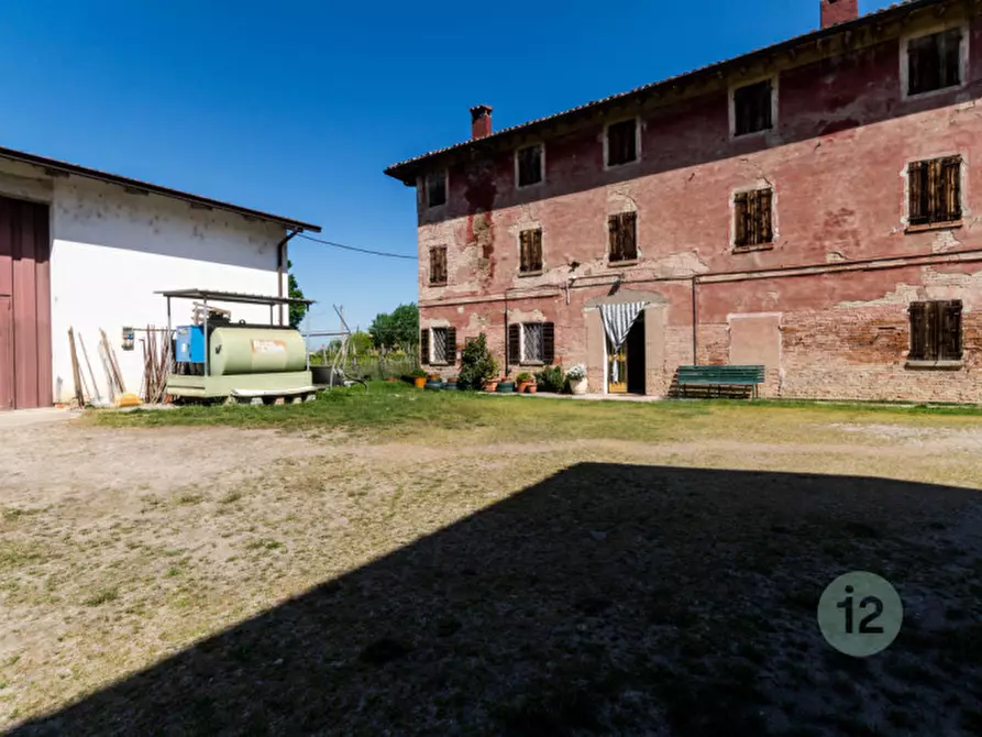 Immagine 2 di Rustico / casale in vendita  a Soliera