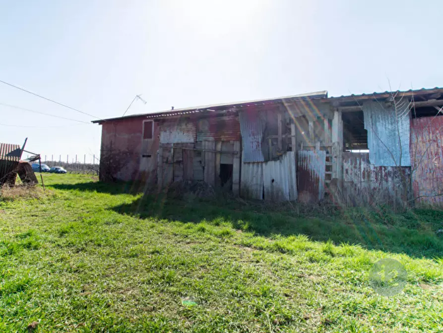 Immagine 11 di Rustico / casale in vendita  a Soliera