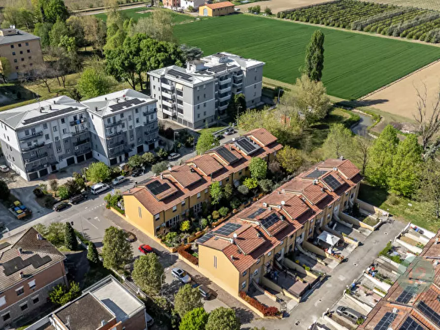 Immagine 1 di Villetta a schiera in vendita  a Soliera