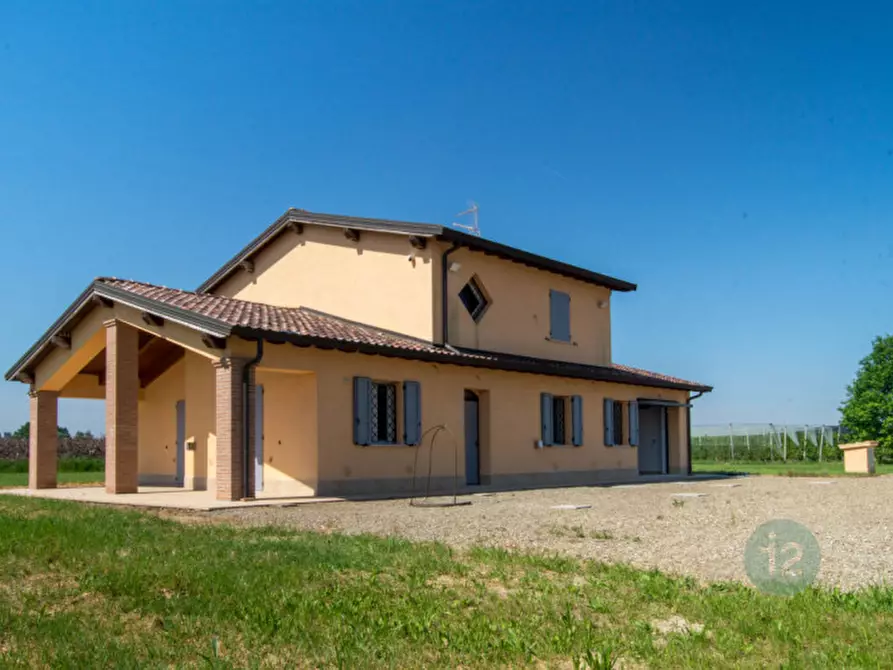 Immagine 1 di Villa in vendita  in Stradello Masetti 141 a Modena
