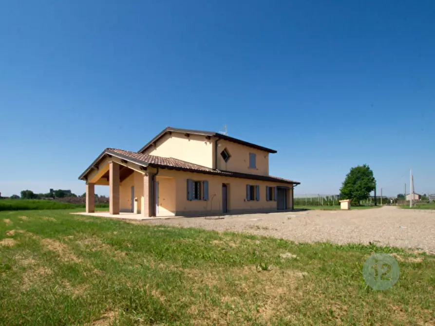 Immagine 3 di Villa in vendita  in Stradello Masetti 141 a Modena