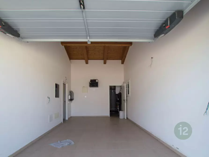 Immagine 9 di Villa in vendita  in Stradello Masetti 141 a Modena