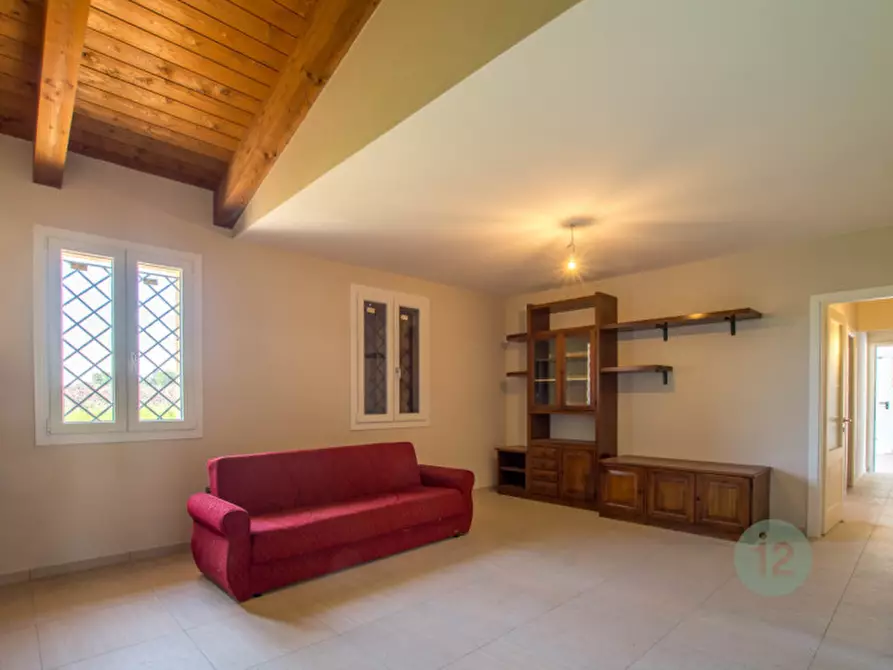 Immagine 18 di Villa in vendita  in Stradello Masetti 141 a Modena