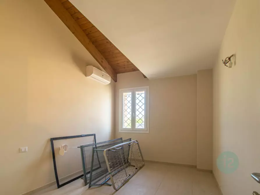 Immagine 23 di Villa in vendita  in Stradello Masetti 141 a Modena