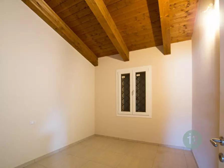 Immagine 26 di Villa in vendita  in Stradello Masetti 141 a Modena
