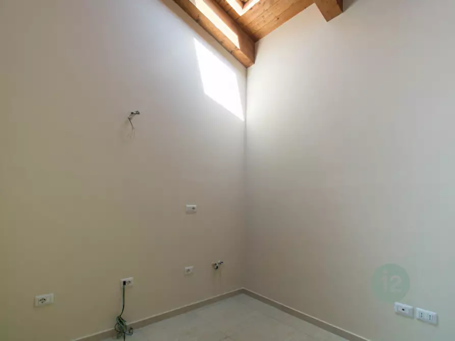 Immagine 30 di Villa in vendita  in Stradello Masetti 141 a Modena