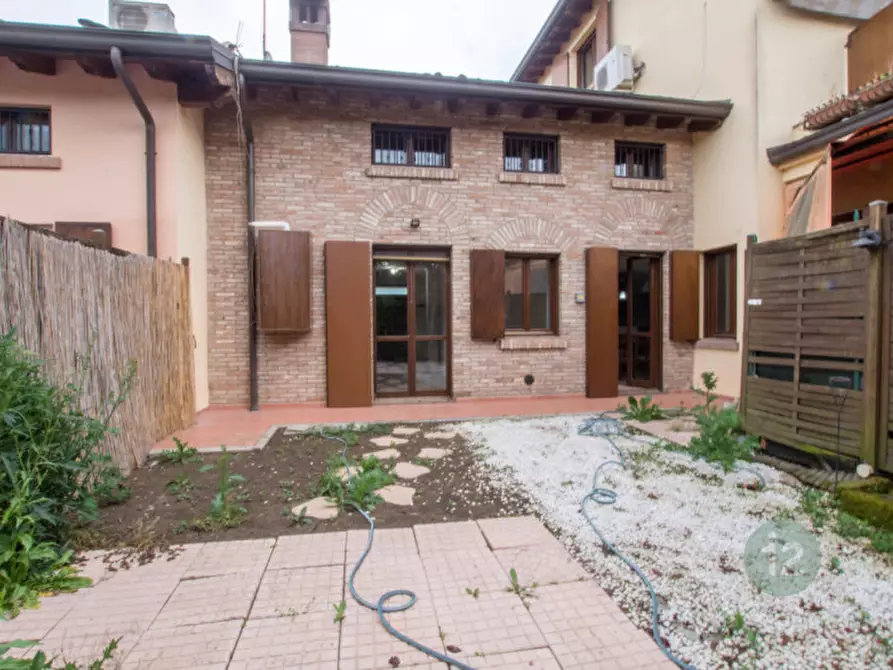 Immagine 56 di Villetta a schiera in vendita  a Soliera
