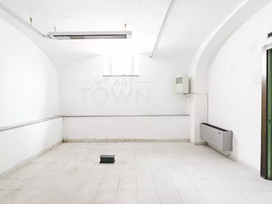 Immagine 21 di Negozio in affitto  in Via Mantova 137 a Cremona