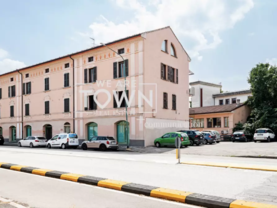 Immagine 27 di Negozio in affitto  in Via Mantova 137 a Cremona
