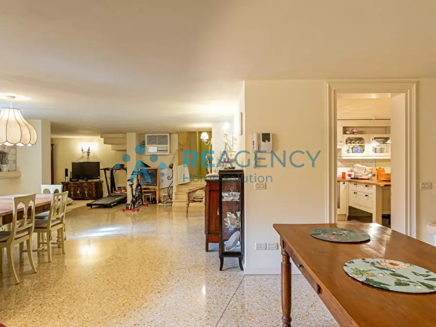 Immagine 27 di Villa in vendita  in Via Belluno a Arzignano