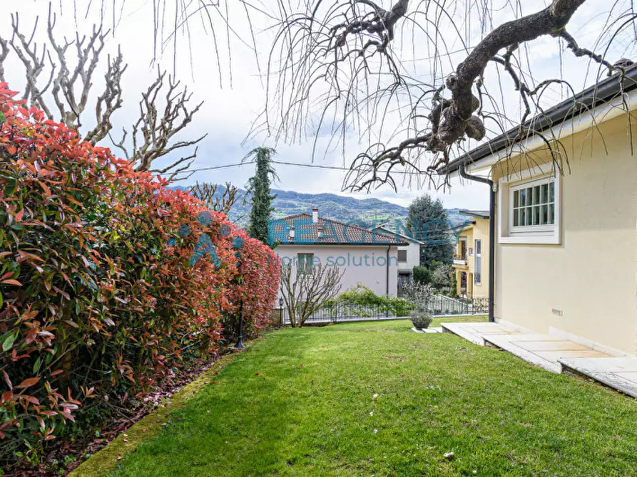 Immagine 37 di Villa in vendita  in Via Belluno a Arzignano