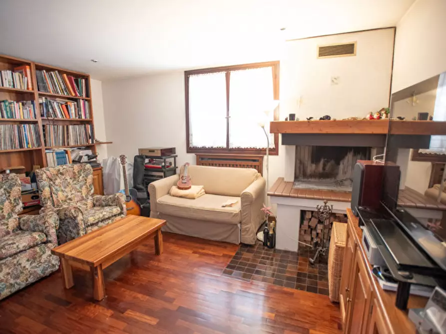 Immagine 9 di Appartamento in vendita  in via san marco 292 a Padova