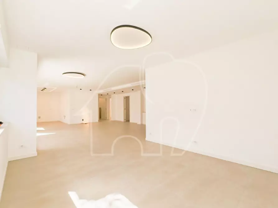 Immagine 5 di Appartamento in vendita  in Karl-Wolf-Straße - Via Karl Wolf a Merano .Meran.