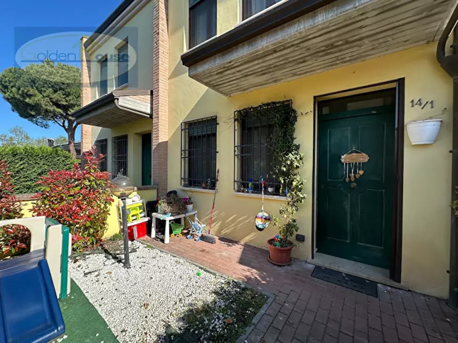 Immagine 2 di Villetta a schiera in vendita  in Via Gaetano Montanari 14 a Argenta