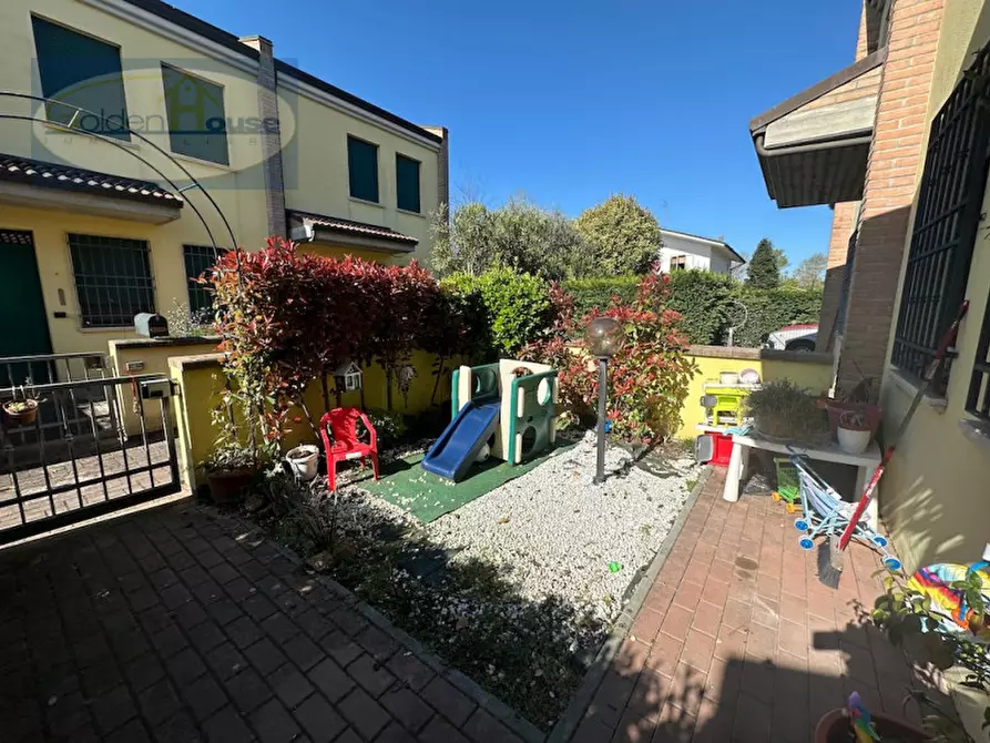 Immagine 3 di Villetta a schiera in vendita  in Via Gaetano Montanari 14 a Argenta