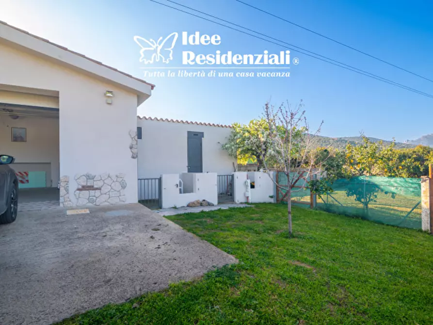 Immagine 9 di Villa in vendita  a Olbia