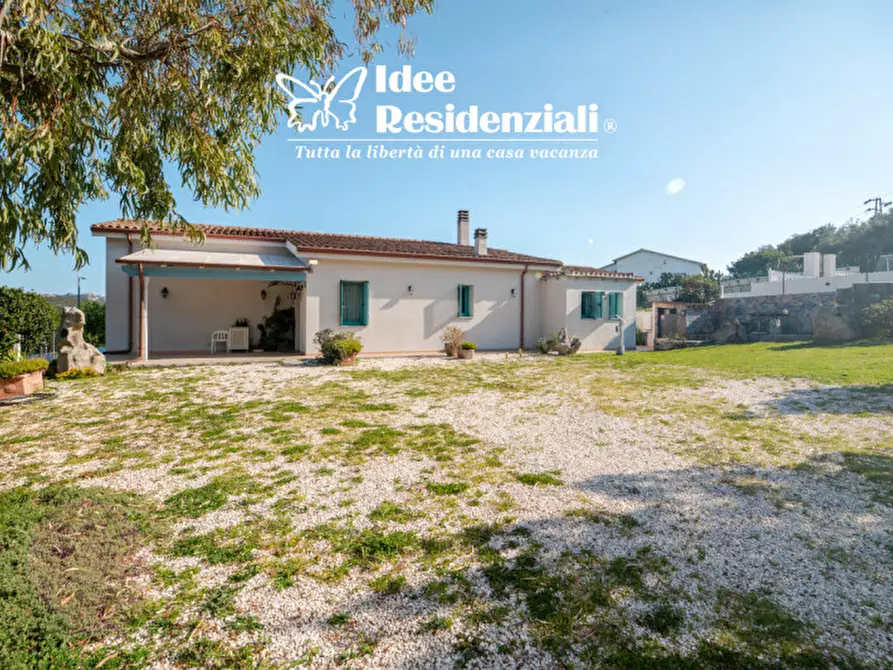 Immagine 10 di Villa in vendita  a Olbia