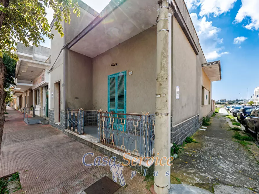 Immagine 3 di Villa in vendita  in Via De Gasperi a Sannicola