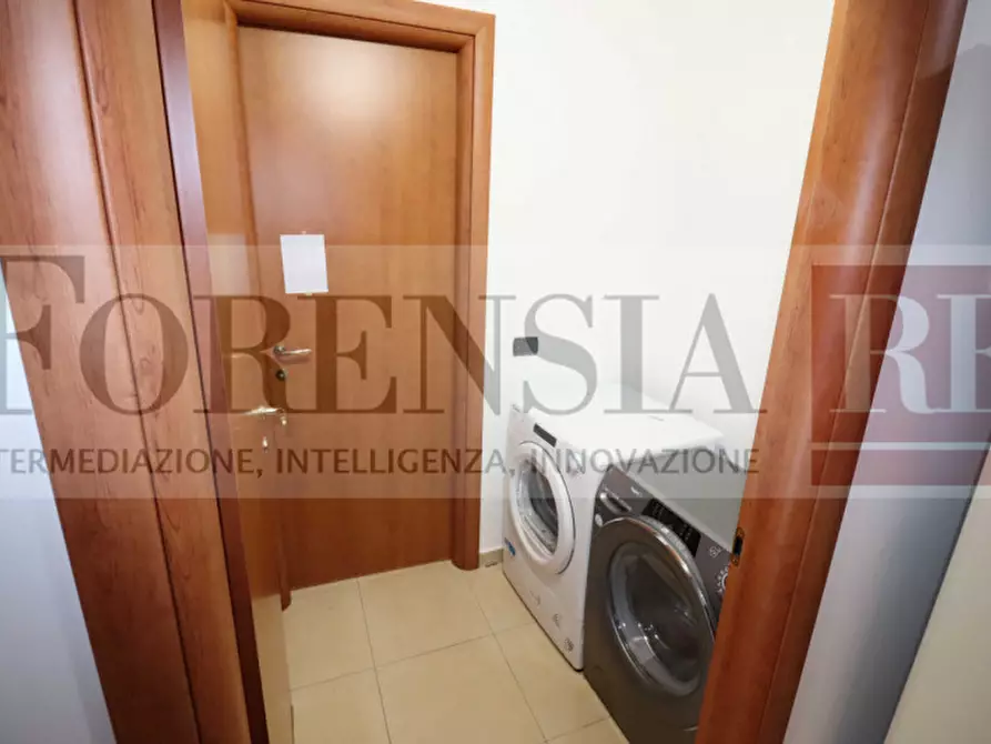 Immagine 10 di Appartamento in vendita  in Viale Abramo Lincoln, 137 a Caserta