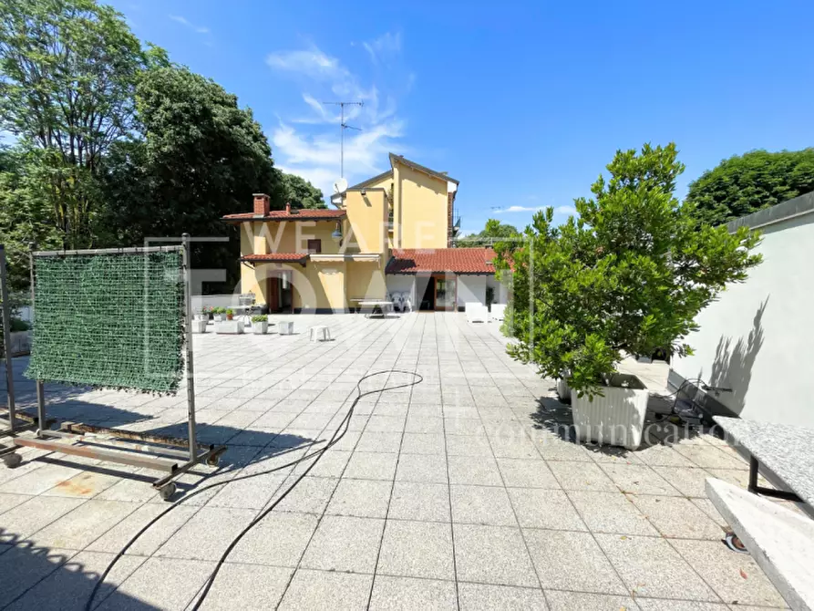 Immagine 3 di Palazzo in vendita  in Via Francesco Algarotti 18 a Milano