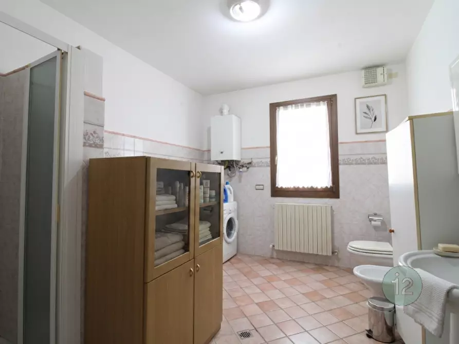 Immagine 11 di Casa bifamiliare in vendita  in Strada Provinciale a Concordia Sulla Secchia