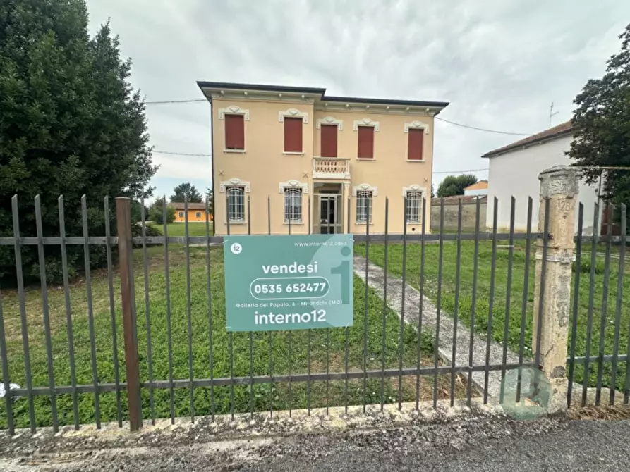 Immagine 2 di Casa indipendente in vendita  in Via Luigi Carlo Farini a Bondeno