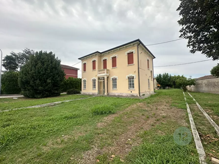 Immagine 3 di Casa indipendente in vendita  in Via Luigi Carlo Farini a Bondeno