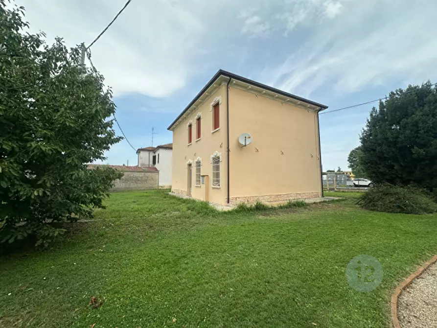 Immagine 22 di Casa indipendente in vendita  in Via Luigi Carlo Farini a Bondeno
