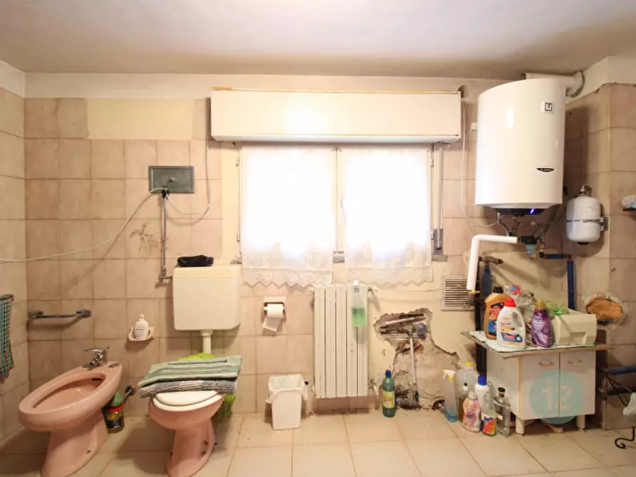 Immagine 10 di Villetta a schiera in vendita  in Via Massara a Mirandola