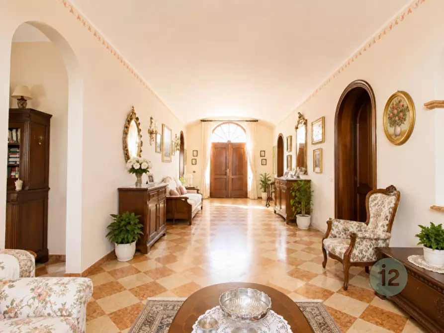 Immagine 1 di Villa in vendita  in Via Verzola a San Possidonio