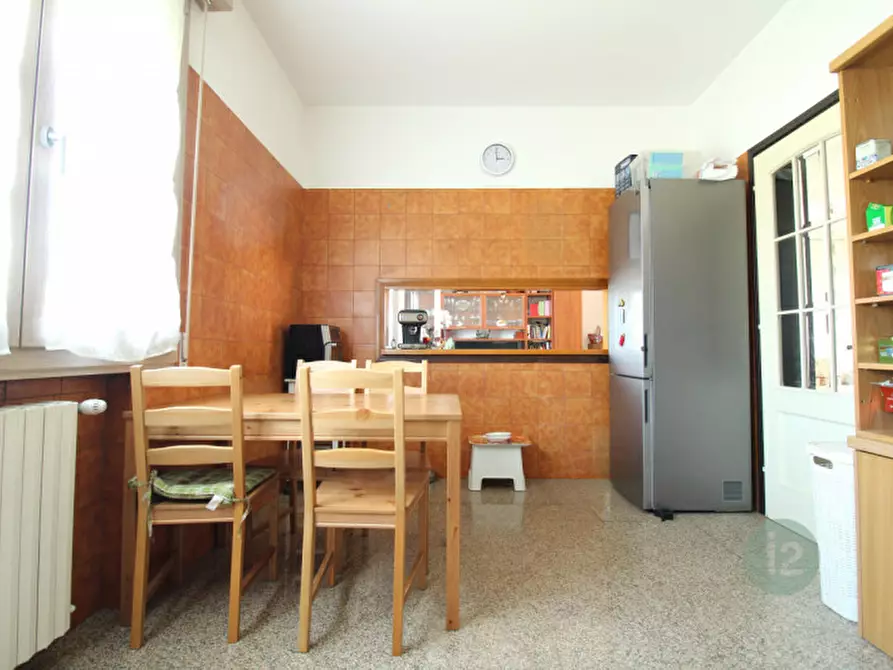 Immagine 2 di Casa trifamiliare in vendita  in via serafina a Mirandola