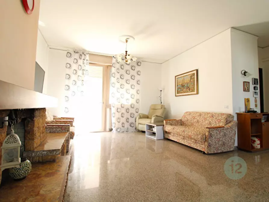 Immagine 9 di Casa trifamiliare in vendita  in via serafina a Mirandola