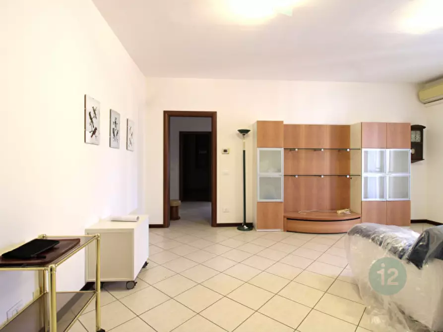 Immagine 1 di Appartamento in vendita  in Via Cesarino Calanca a Mirandola