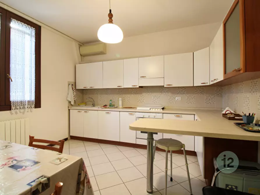 Immagine 3 di Appartamento in vendita  in Via Cesarino Calanca a Mirandola