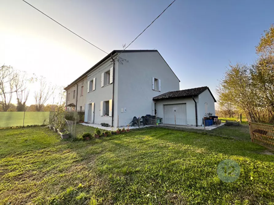 Immagine 1 di Villetta a schiera in vendita  in Via Abbriane a Concordia Sulla Secchia