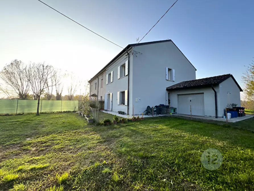 Immagine 2 di Villetta a schiera in vendita  in Via Abbriane a Concordia Sulla Secchia