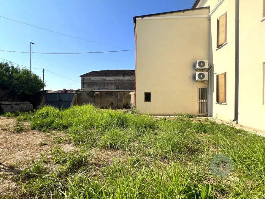 Immagine 10 di Villetta a schiera in vendita  in Via Giuseppe Ferrari a San Giacomo Delle Segnate