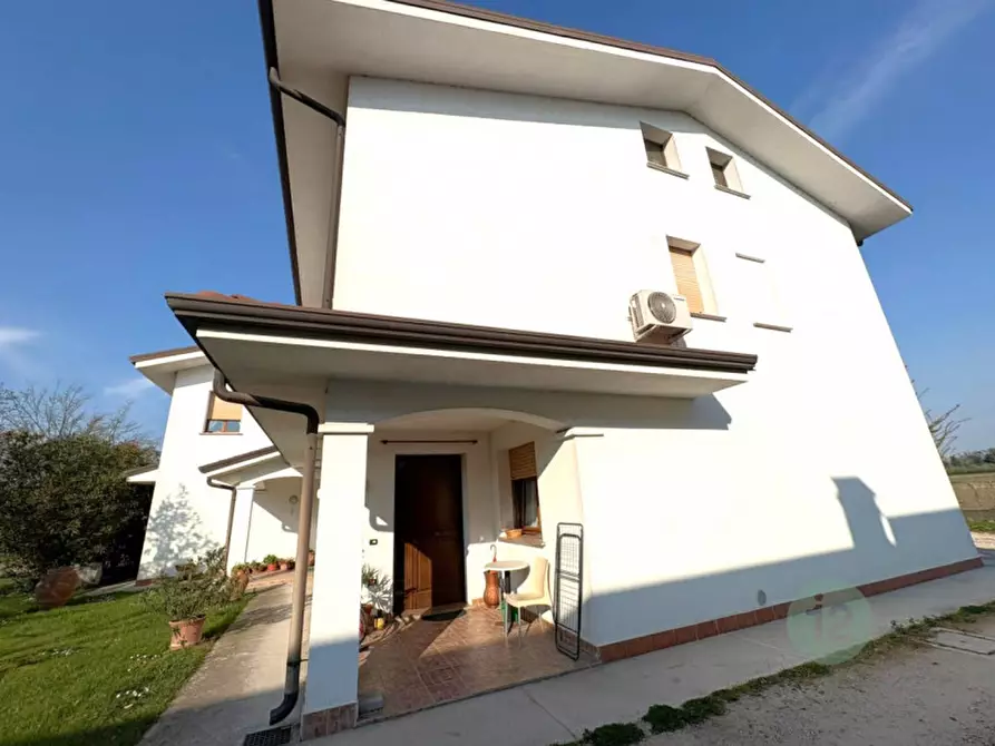 Immagine 4 di Appartamento in vendita  in Via Quattrocase a Poggio Rusco