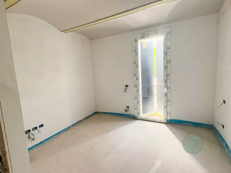 Immagine 9 di Appartamento in vendita  in Via Fiume a Mirandola