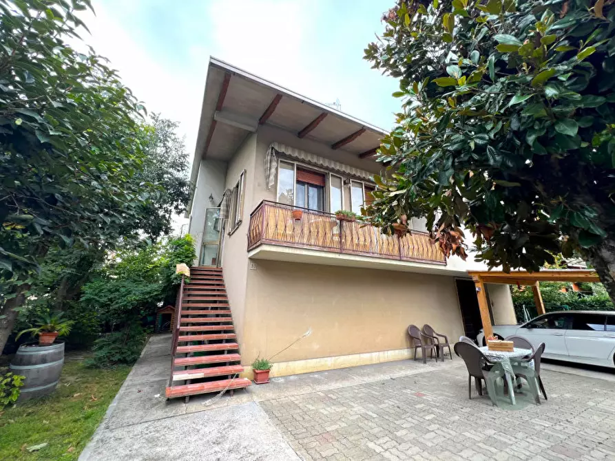 Immagine 2 di Casa indipendente in vendita  in Via Podgora a Mirandola