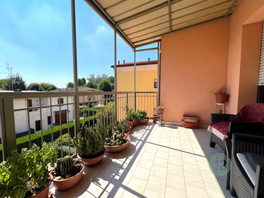Immagine 1 di Appartamento in vendita  in Via Statale Sud a Mirandola