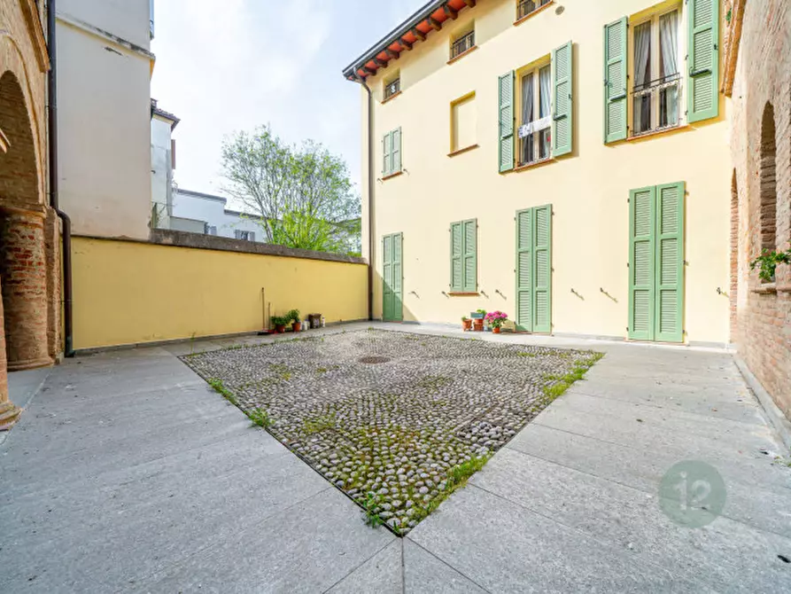 Immagine 10 di Appartamento in vendita  in Via Giovanni Pico a Mirandola