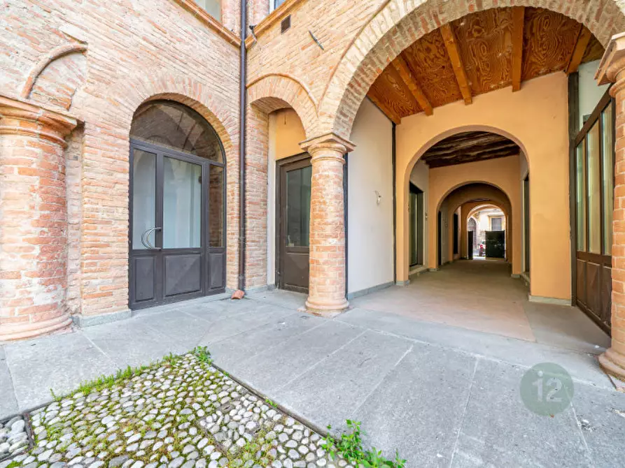 Immagine 12 di Appartamento in vendita  in Via Giovanni Pico a Mirandola