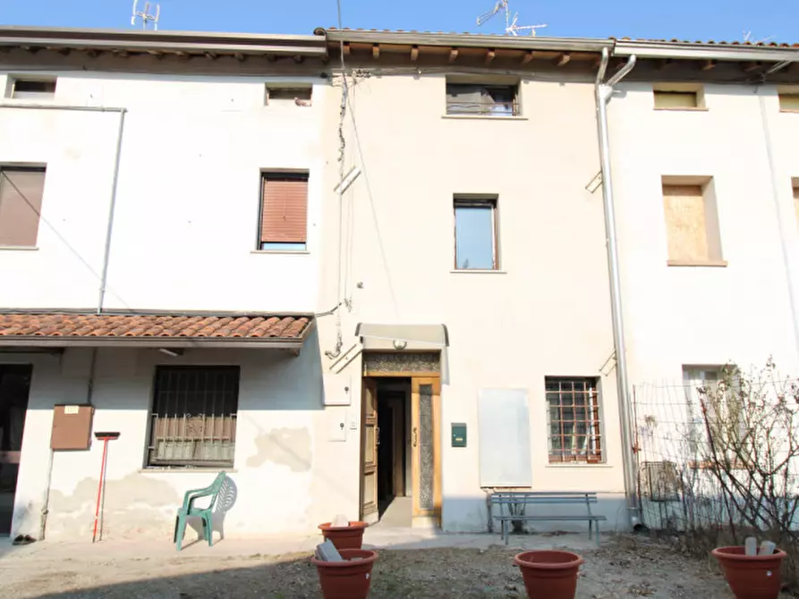 Immagine 1 di Villetta a schiera in vendita  in via g. matteotti,137 a San Possidonio