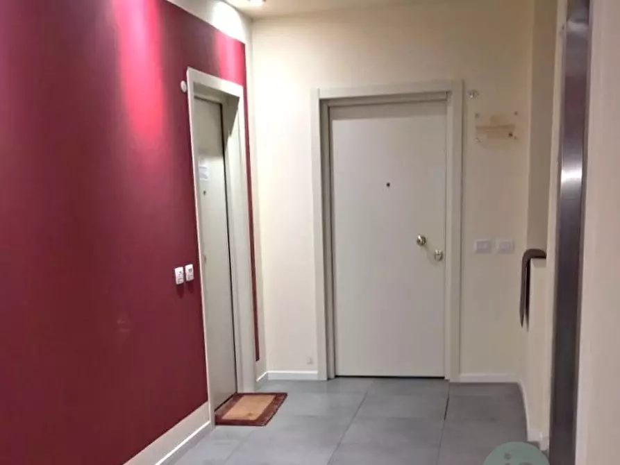 Immagine 1 di Ufficio in affitto  a Mirandola